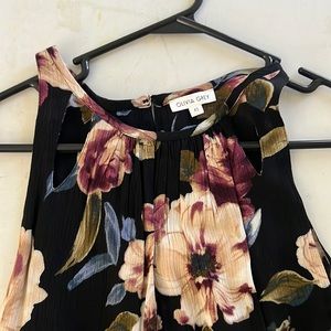Olivia Grey sleeveless blouse